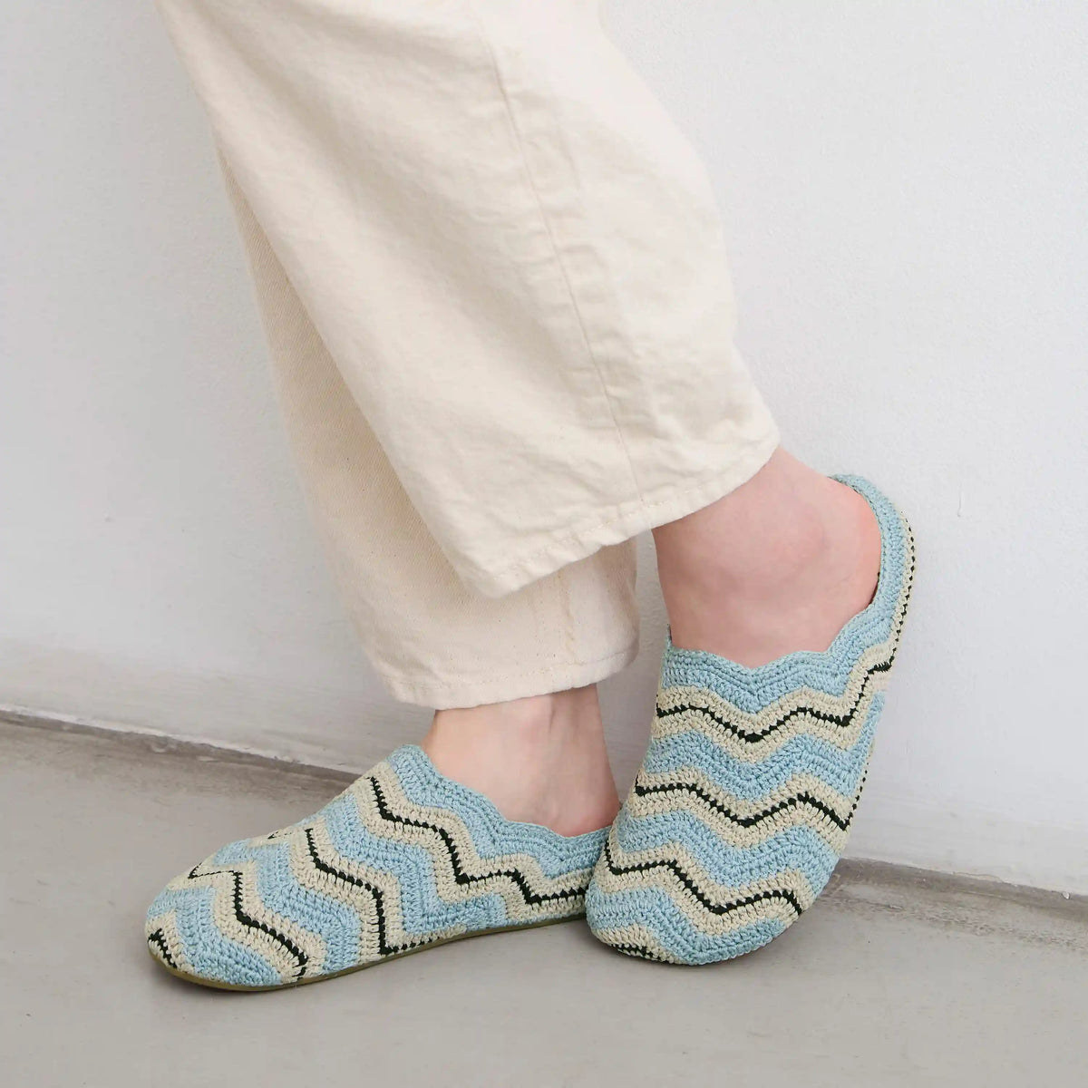 Bolinas Ripple Clog - Hand Crochet - Dream Blue Ripple