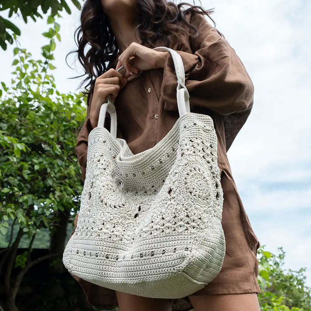 Los Feliz Large Tote - Hand Crochet - Natural Medallion