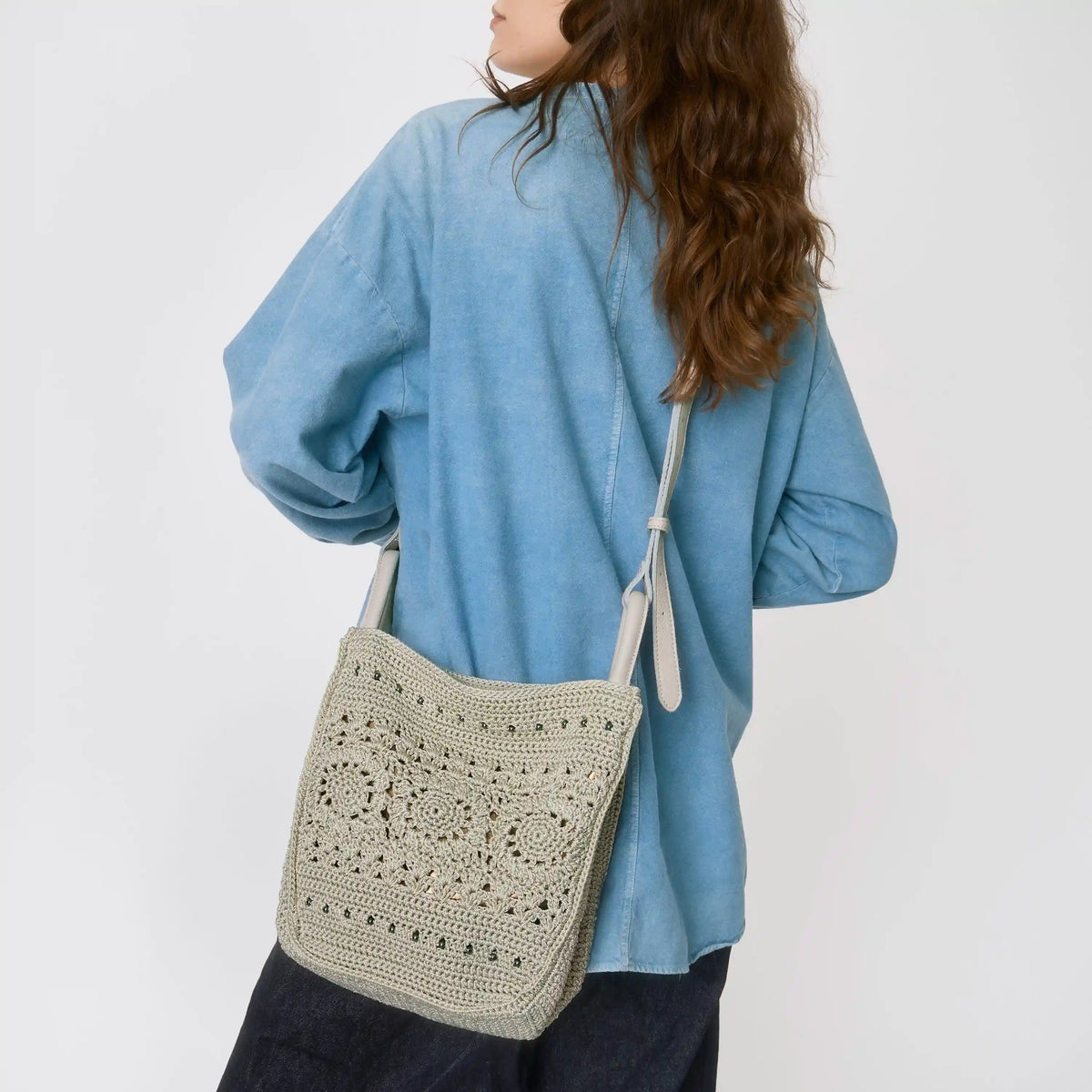 Los Feliz Crossbody - Hand Crochet - Natural Medallion
