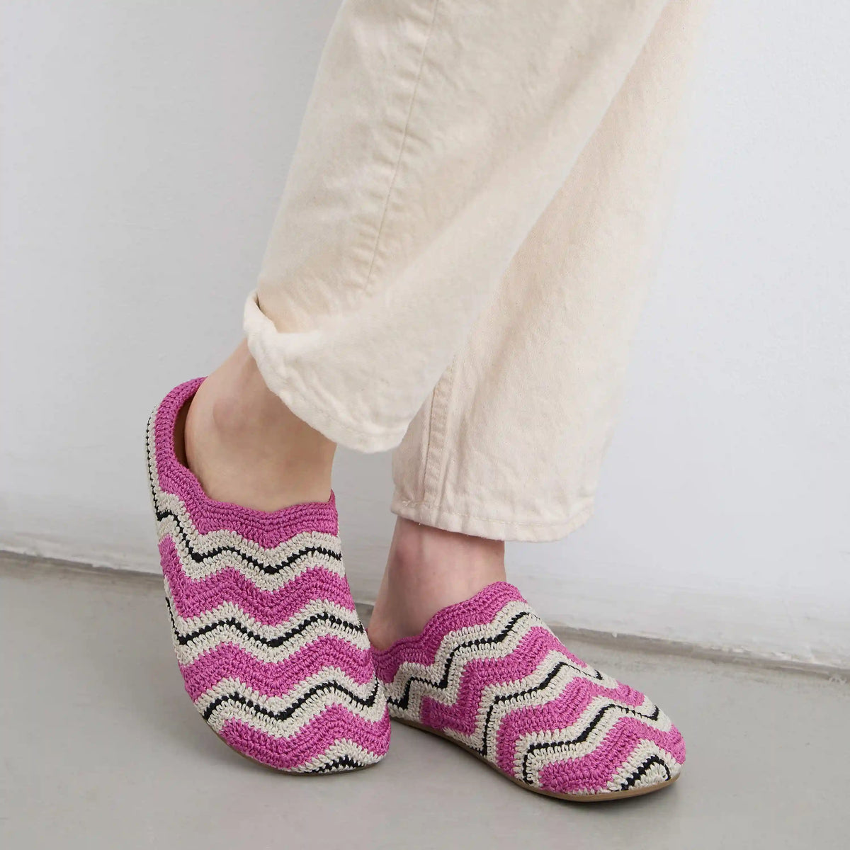 Bolinas Ripple Clog - Hand Crochet - Fuchsia Ripple