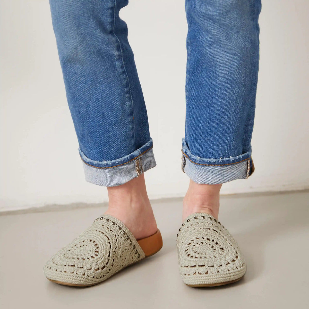 Bolinas Clog - Hand Crochet - Natural Grey Medallion