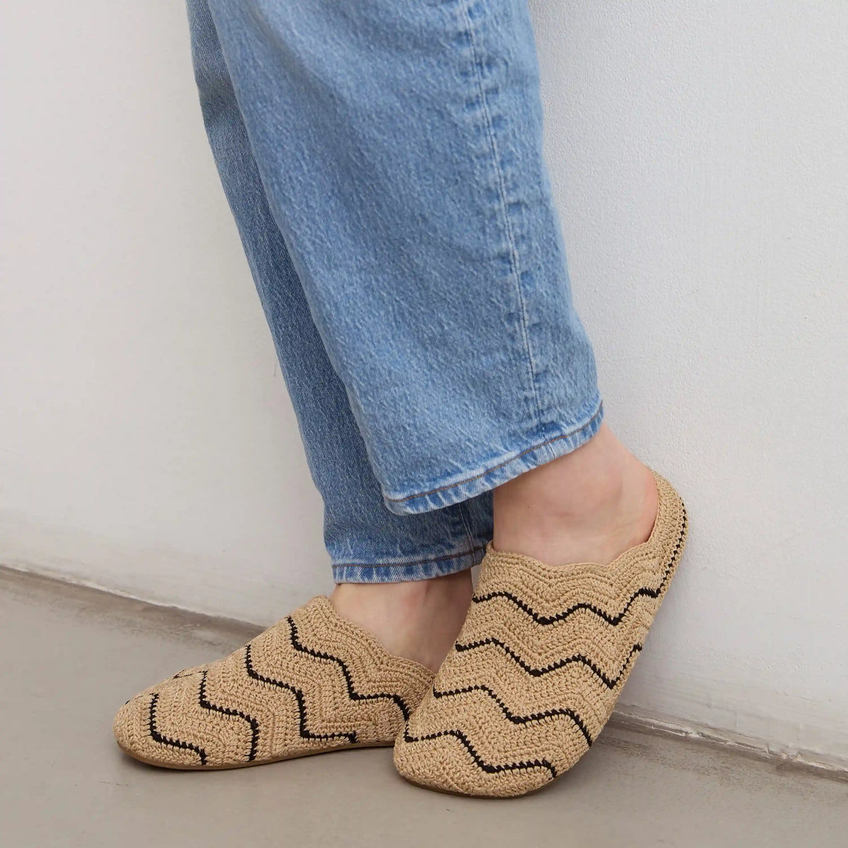 Bolinas Ripple Clog - Hand Crochet - Bamboo Black Ripple
